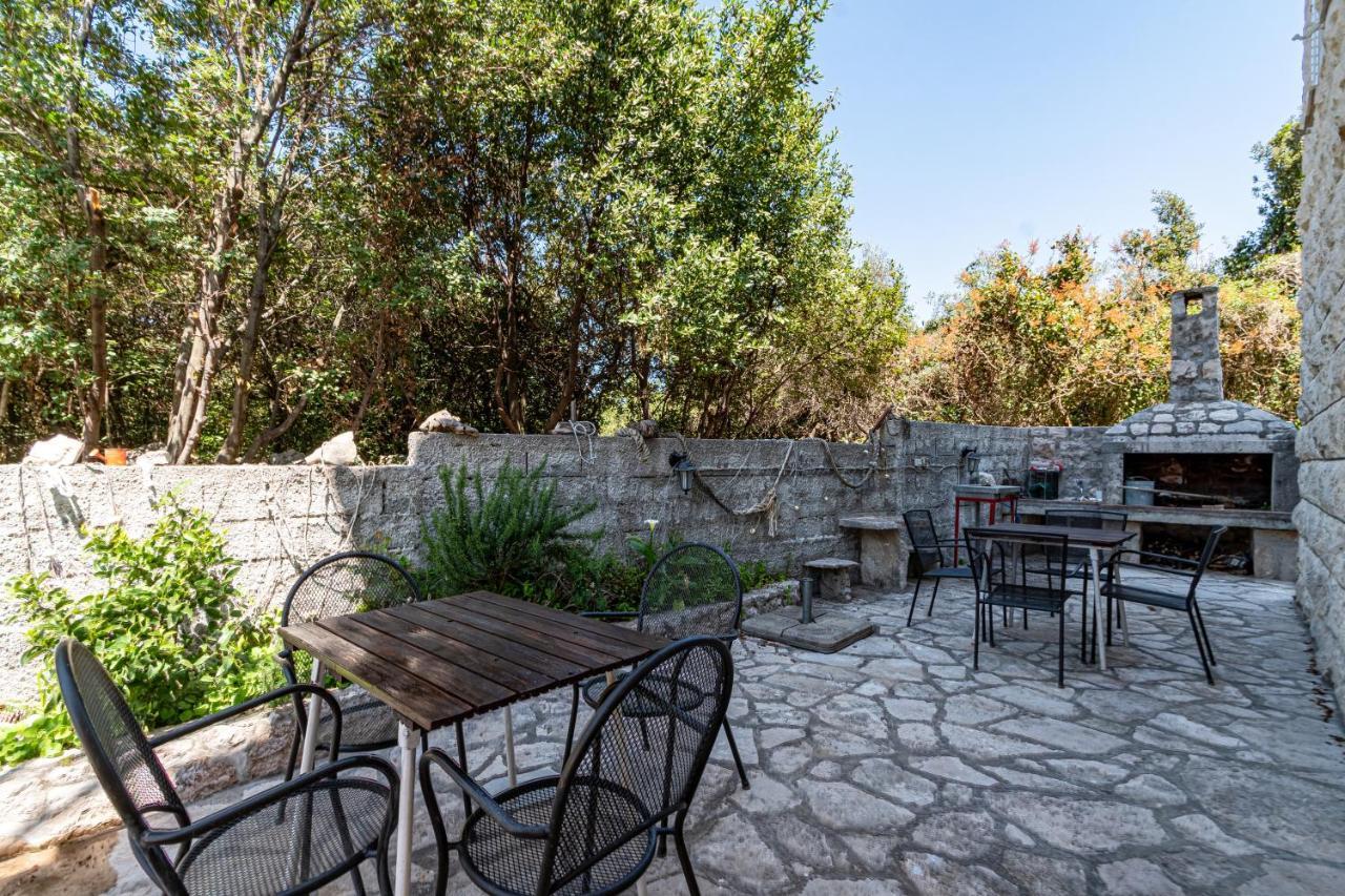 Apartments And Rooms With Parking Space Mali Ston Bagian luar foto