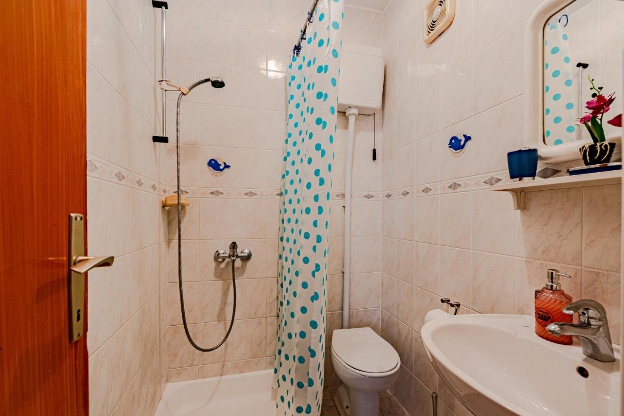 Apartments And Rooms With Parking Space Mali Ston Bagian luar foto
