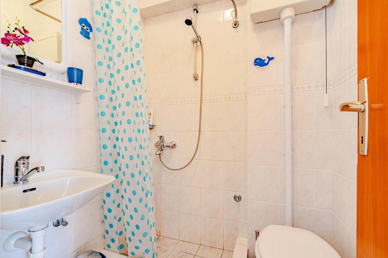 Apartments And Rooms With Parking Space Mali Ston Bagian luar foto